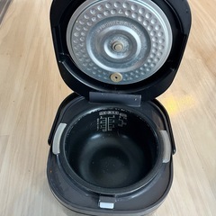 炊飯器の画像