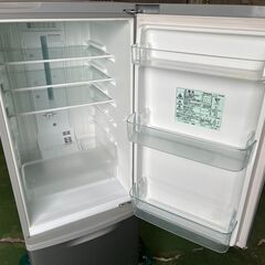 冷蔵庫 2ドア パナソニック NR-B175W-S 2013年 上部ドアにへこみありの画像
