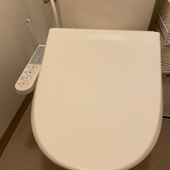 【10月末お渡し】東芝 温水洗浄便座 クリーンウォッシュの画像