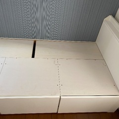 ニトリ　収納付き　シングルベッドの画像