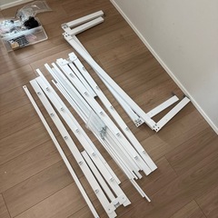ベッドフレームの画像