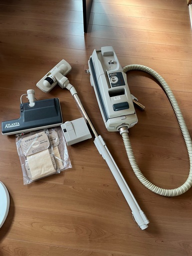 CONCORDIA E-2000 キャニスター掃除機 本体　昭和レトロ　希少 CONCORDIA E-2000 キャニスター掃除機 本体 昭和レトロ 希少 昭和