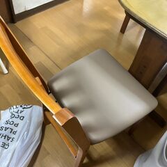 ダイニングセット（テーブル1、椅子4）の画像