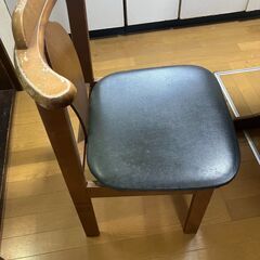 ダイニングセット（テーブル1、椅子4）の画像
