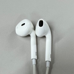 イヤホン　iPhone純正の画像
