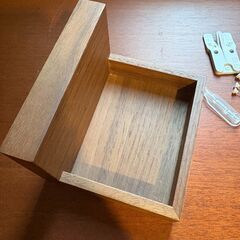 ＊無印良品＊壁に付けられる家具トレー＊ウォールナット＊の画像