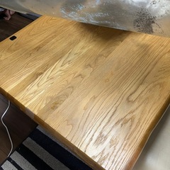 食卓テーブルの画像