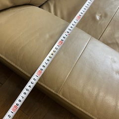 本革2人掛けソファーの画像