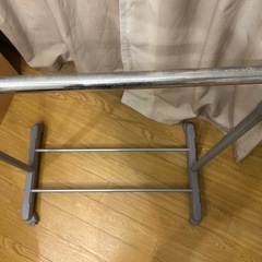 ハンガーラックの画像
