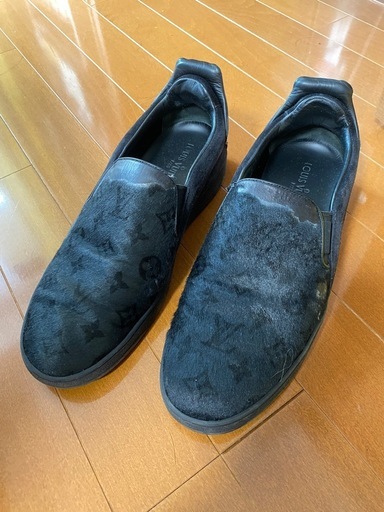 LOUIS VUITTON ローファー