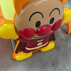 アンパンマン滑り台の画像