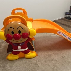 アンパンマン滑り台の画像