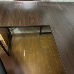 L字デスクの画像