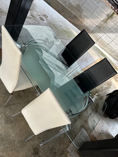 ダイニングテーブル(ガラス) 椅子4脚セット