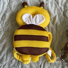 新品未使用　ミツバチデザイン ベビー用ヘッドガード 2セットの画像