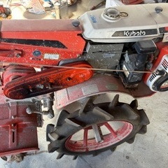 クボタ耕運機(中型)の画像