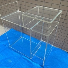 アクリル棚の画像