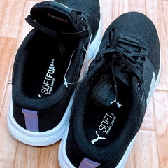 PUMAスニーカーの画像