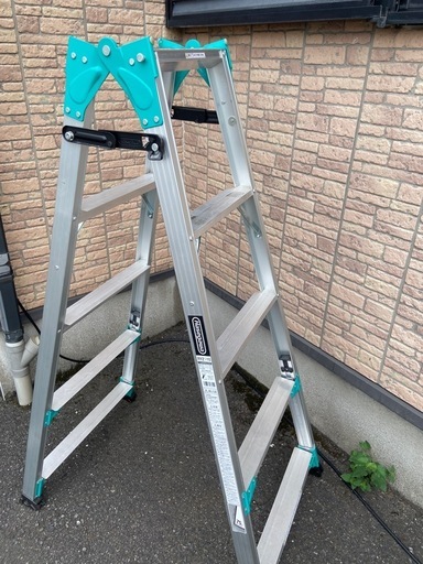 はしご兼用伸縮脚立