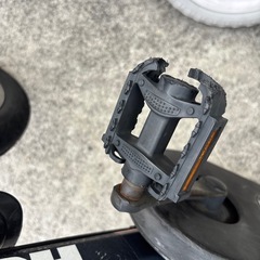 ハマー　自転車　補助輪付き　16インチの画像