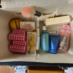 化粧箱色々持ってっての画像