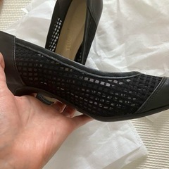 【黒・23cm】Madras パンプスの画像