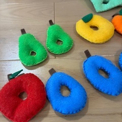 ひも通し　知育玩具　指先遊び　はらぺこあおむしの画像