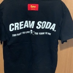 クリームソーダTシャツの画像