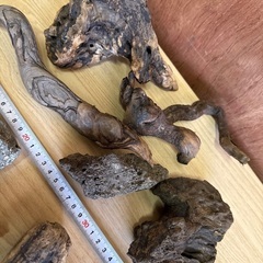 【リユース☆エコちょっぷ🦜】水槽飾り石・流木の画像