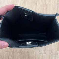 ショルダーバッグ　黒の画像