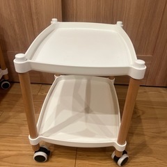 キャスター付き収納ワゴン②の画像