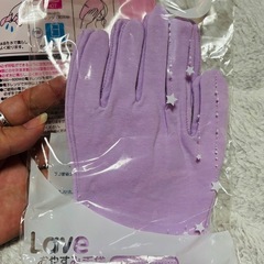 スチームフェイスマスク2枚、おやすみ手袋、お掃除リボンの画像
