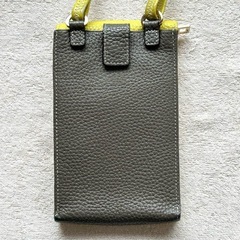 【美品】ペレボルサ PELLE BORSA スマホショルダーバッグ シボ革の画像