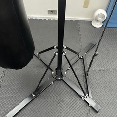 BODY MAKER 自立式 サンドバッグ パンチングボール ファイティングスタンド4 
解体済み　　 の画像