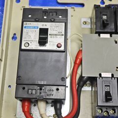 中古品2581　分電盤　漏電ブレーカー　河村電器　60A　11回路　店舗で使用　長期保管品　ジャンク品の画像