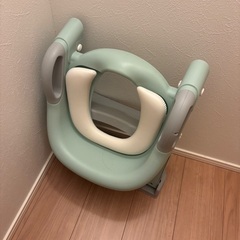 キッズトイレ補助椅子(未使用シート付き)