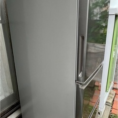 【2024年製】Hisense 3ドア冷蔵庫の画像