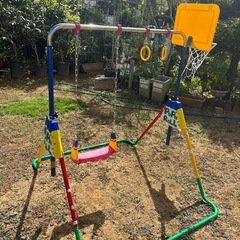 【美品】子ども用遊具セット（ブランコ・バスケットゴール・鉄棒・吊り輪付き）の画像