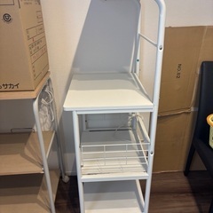 キッチン　収納　棚　白の画像