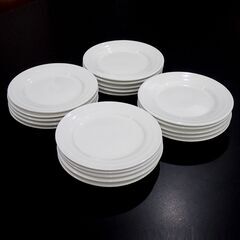 取引中：プレーンな陶器の小さめ洋皿20枚直径16.5cm１〜２回使用の画像