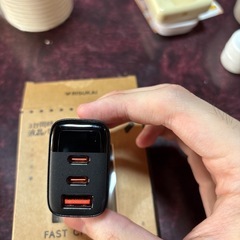 USB充電器 3ポート急速充電対応 ブラックの画像
