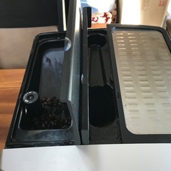 デロンギコーヒーメーカーの画像