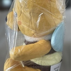 くまのプーさん 赤いほっぺ スーパーラージぬいぐるみ みつばちVer.の画像