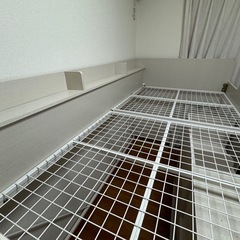 システムベッド＋勉強机＋椅子＋ランドセル掛けセットの画像
