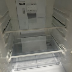 シャープ 冷蔵庫 2019年製の画像