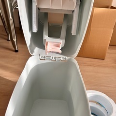 アップリカ　ニオイポイ　オムツ用ダストボックス　カセット2つの画像