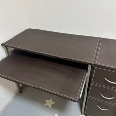 パソコンデスク＋チェアセットの画像
