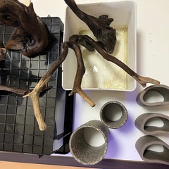 ‼️‼️‼️レア廃盤品‼️‼️‼️ 水槽用品‼️‼️麦飯石シェルター 大小の2個セット‼️その他オマケ付き‼️の画像