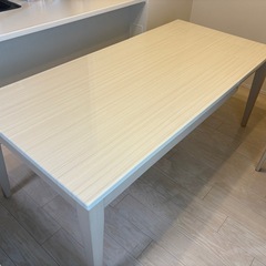 ホワイト木目調　ダイニングテーブルセットの画像