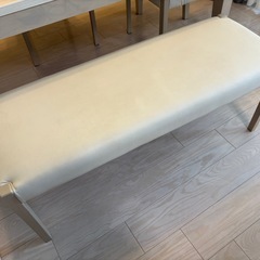 ホワイト木目調　ダイニングテーブルセットの画像